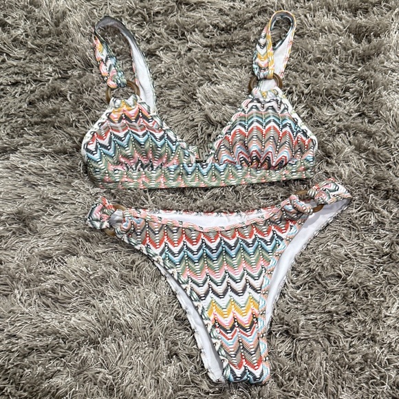 Colorful Patterned Bikini Set - Picture 2 of 8